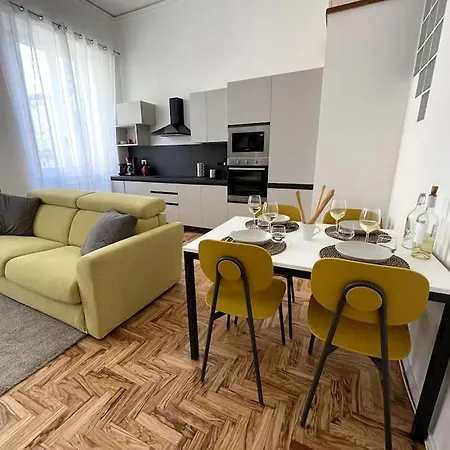 Luxury Charm Centro Apartment *
