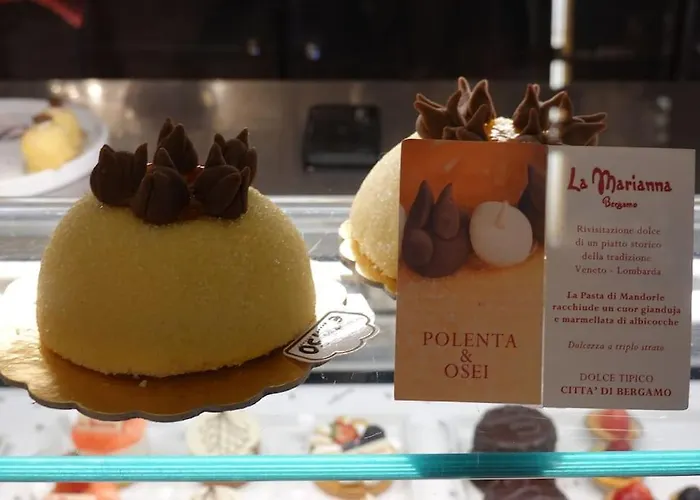 Luxury Charm Centro アパート ベルガモ